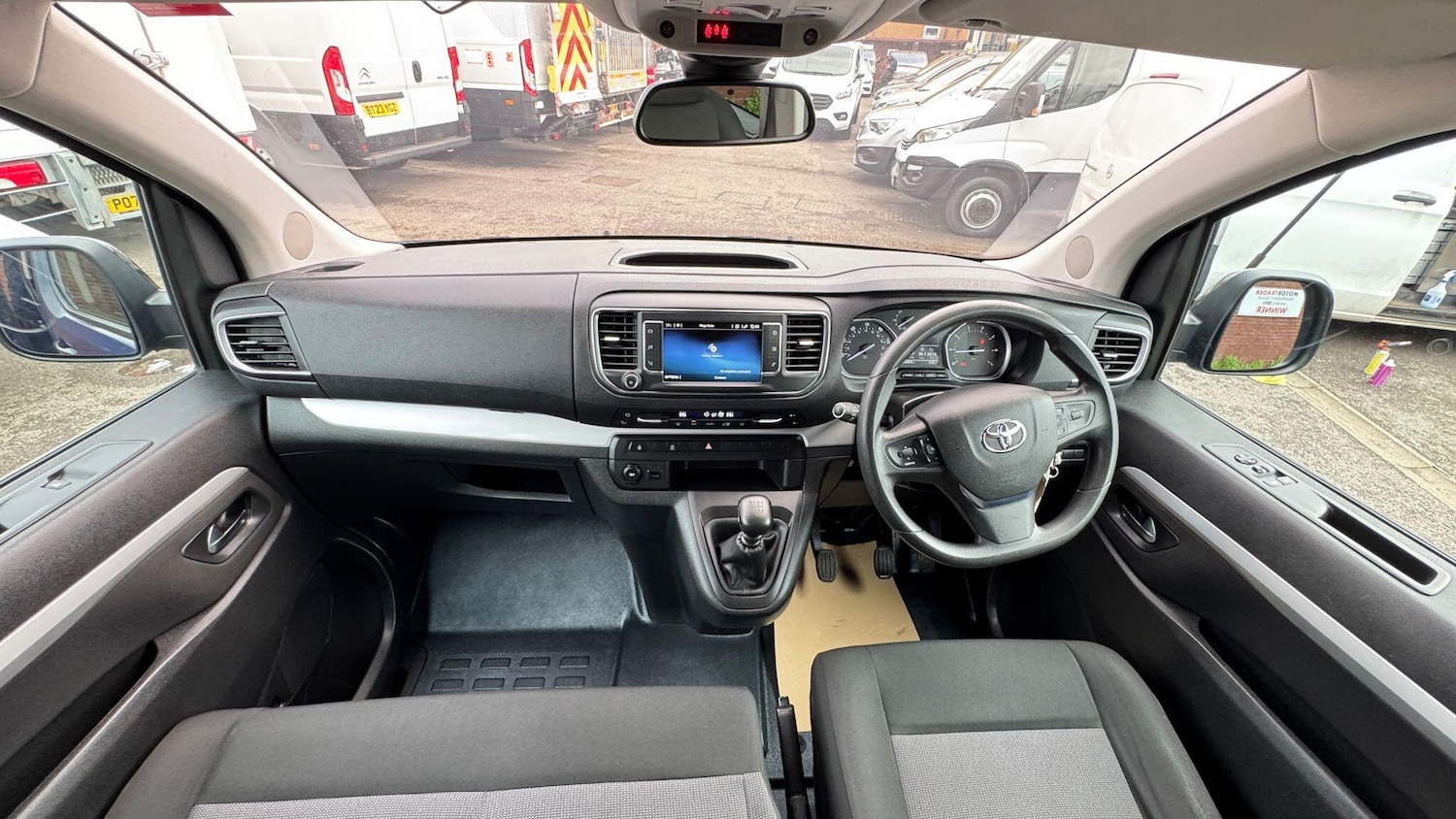 Used Toyota PROACE CITY Verso 2020 for sale - 77647139: Photo 2
