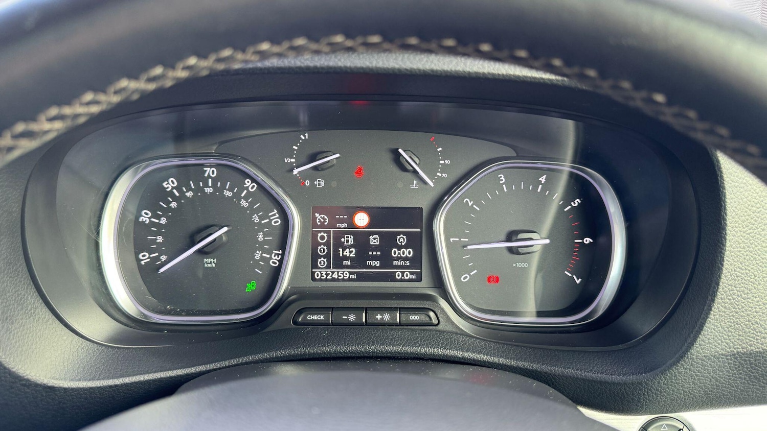 Used Peugeot Traveller 2020 for sale - 77387096: Photo 27