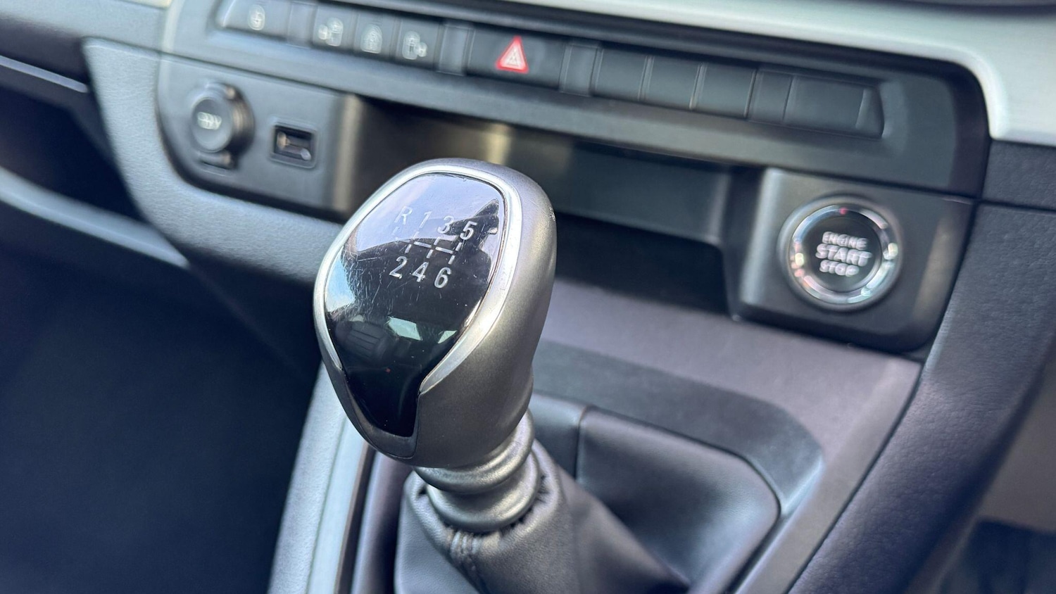 Used Peugeot Traveller 2020 for sale - 77387096: Photo 30