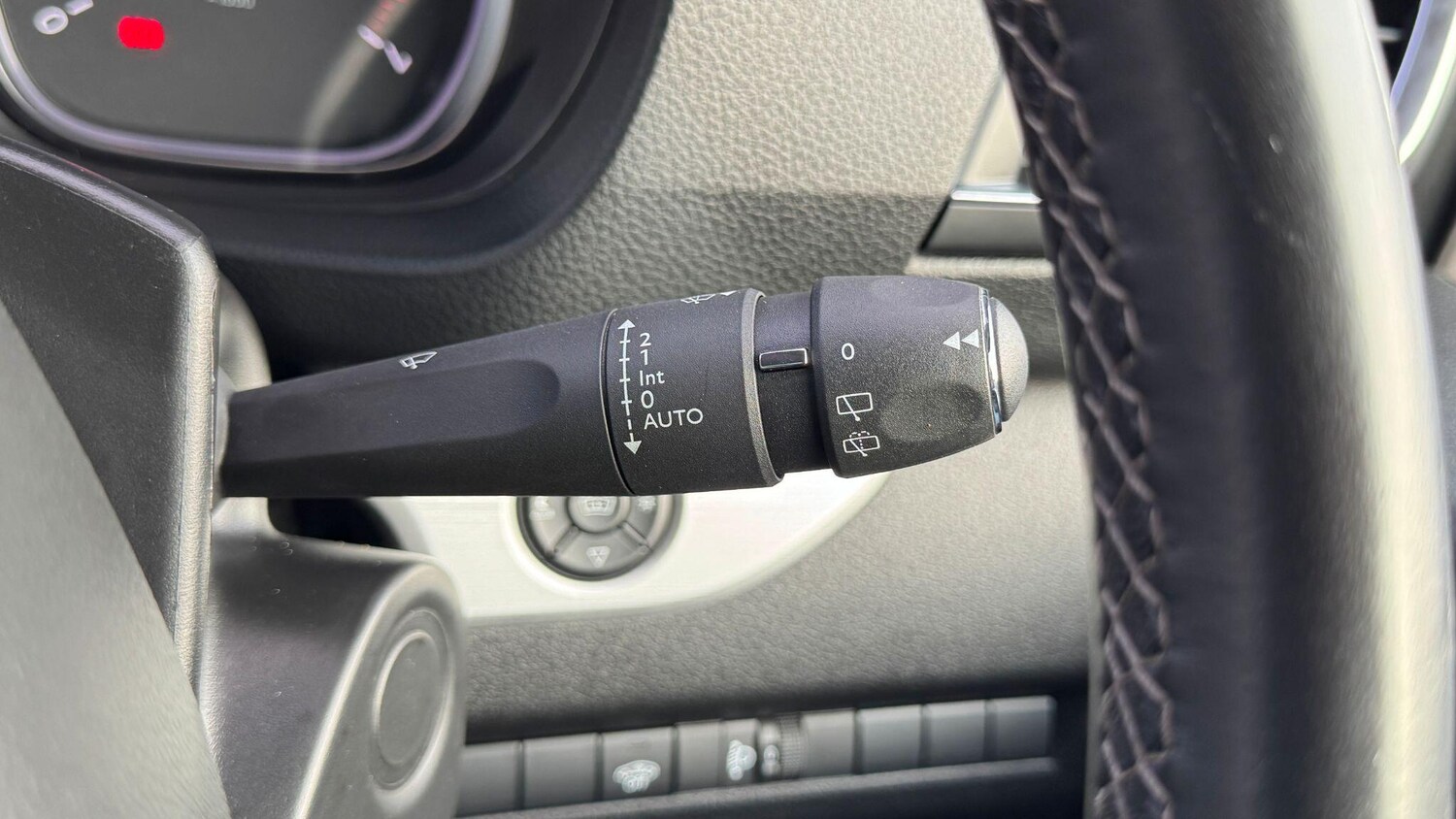 Used Peugeot Traveller 2020 for sale - 77387096: Photo 44