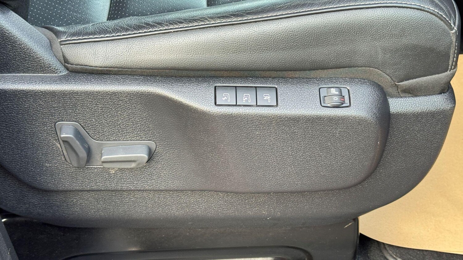 Used Peugeot Traveller 2020 for sale - 77387096: Photo 45