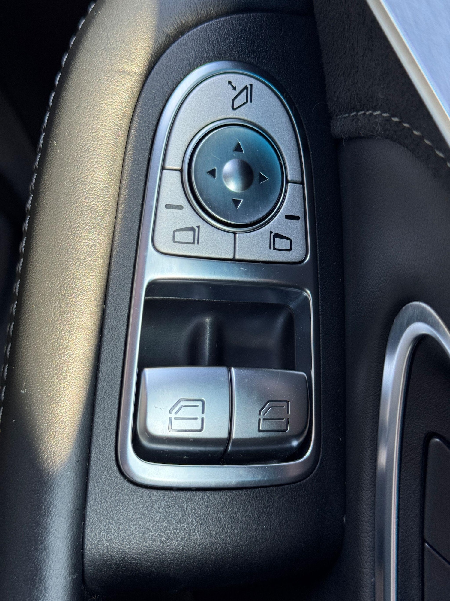 Used Mercedes-Benz C Class 2017 for sale - 76247854: Photo 51