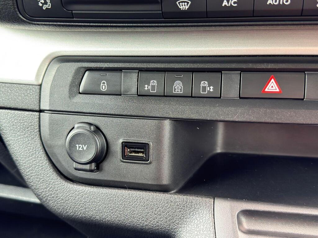 Used Peugeot Traveller 2019 for sale - 76336585: Photo 47
