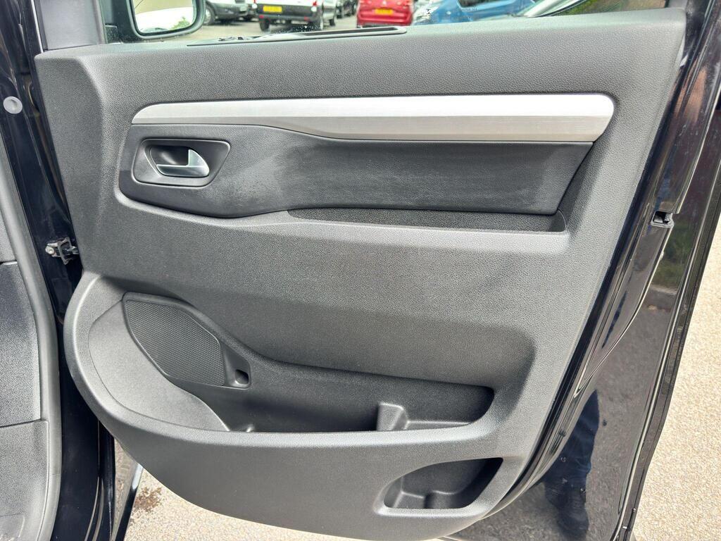 Used Peugeot Traveller 2019 for sale - 76336585: Photo 68