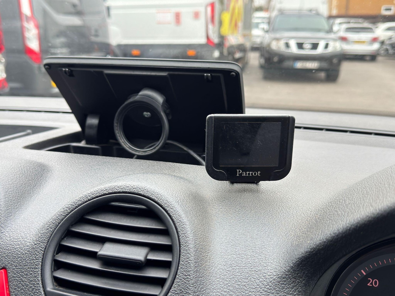 Used Volkswagen Caddy Maxi 2009 for sale - 77066841: Photo 15