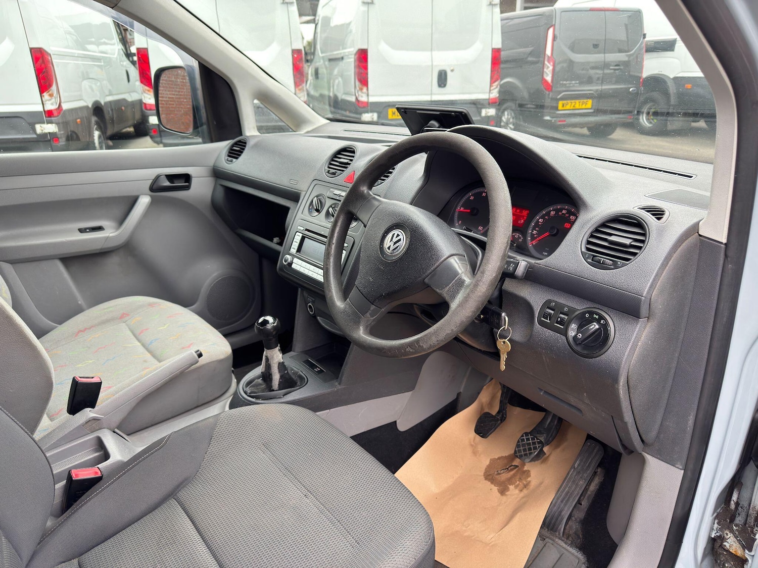 Used Volkswagen Caddy Maxi 2009 for sale - 77066841: Photo 9