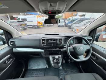 Used Toyota PROACE CITY Verso 2020 for sale - 75071368: Photo
