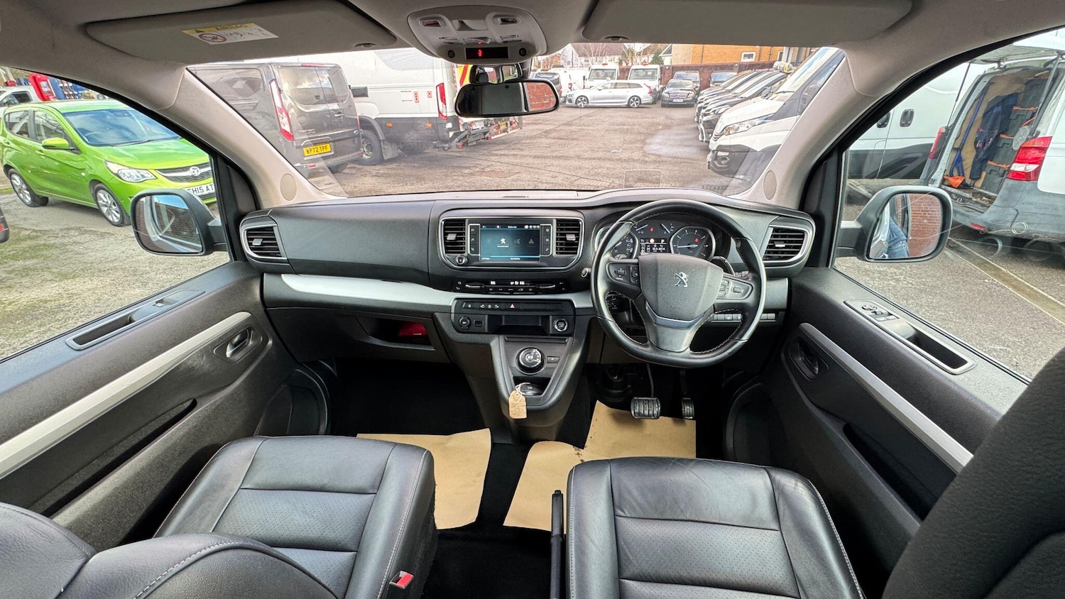 Used Peugeot Traveller for sale - 77267786: Photo 2