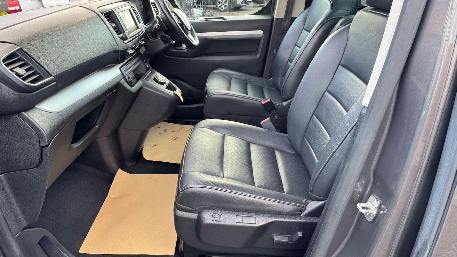 Used Peugeot Traveller for sale - 77267786: Photo 20