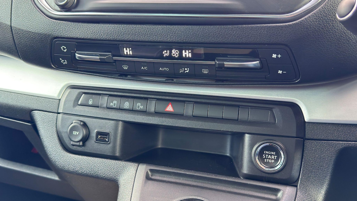 Used Peugeot Traveller for sale - 77267786: Photo 31