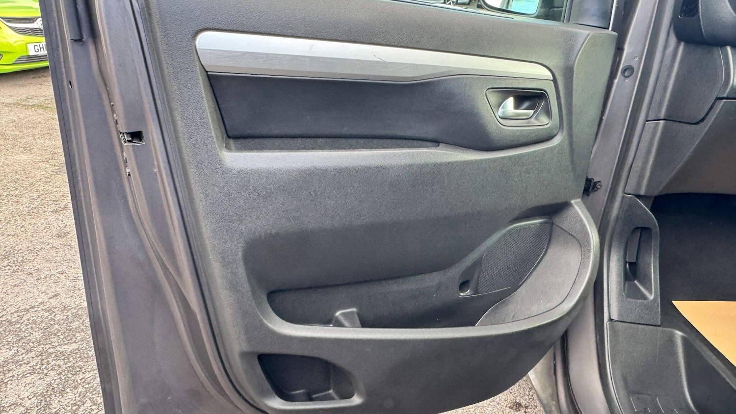 Used Peugeot Traveller for sale - 77267786: Photo 48