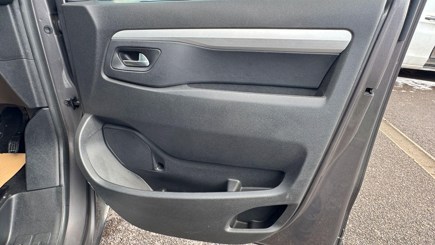 Used Peugeot Traveller for sale - 77267786: Photo 49