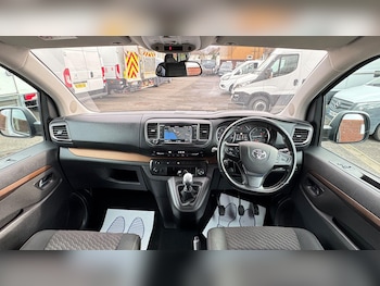 Used Toyota PROACE CITY Verso 2020 for sale - 77574710: Photo