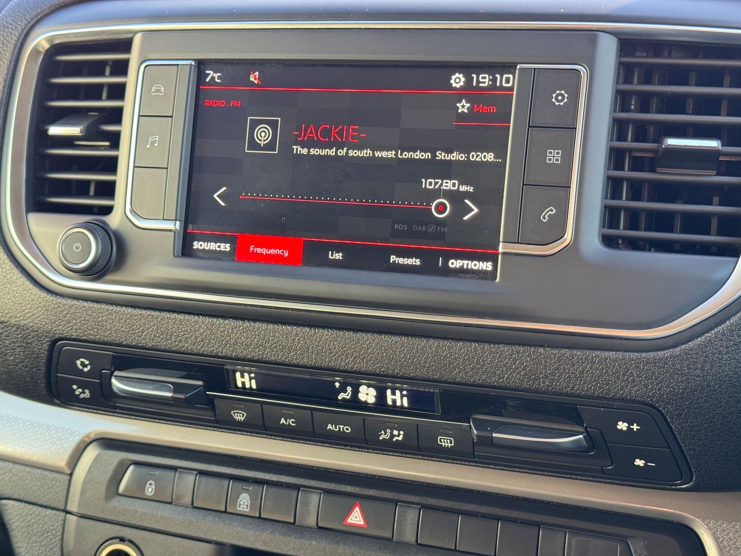 Used Citroen Space Tourer 2019 for sale - 76952992: Photo 39