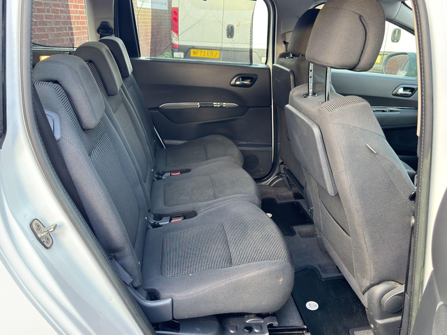 Used Peugeot 5008 2014 for sale - 76899639: Photo 12