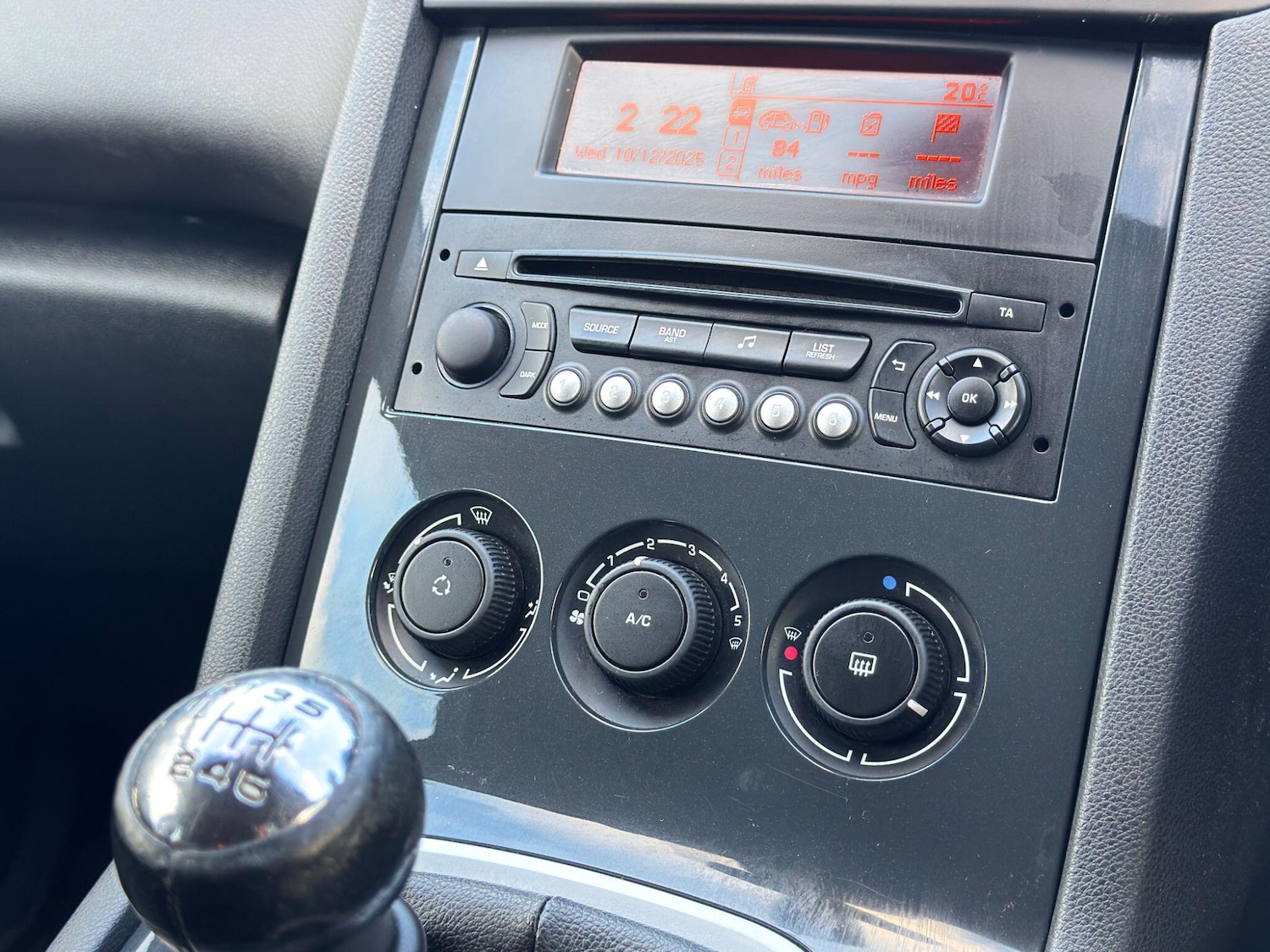 Used Peugeot 5008 2014 for sale - 76899639: Photo 19