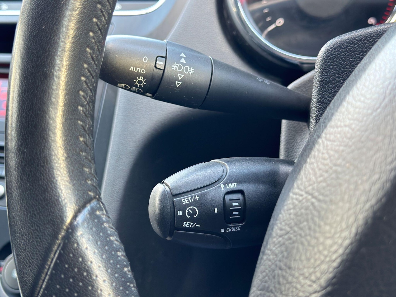 Used Peugeot 5008 2014 for sale - 76899639: Photo 21