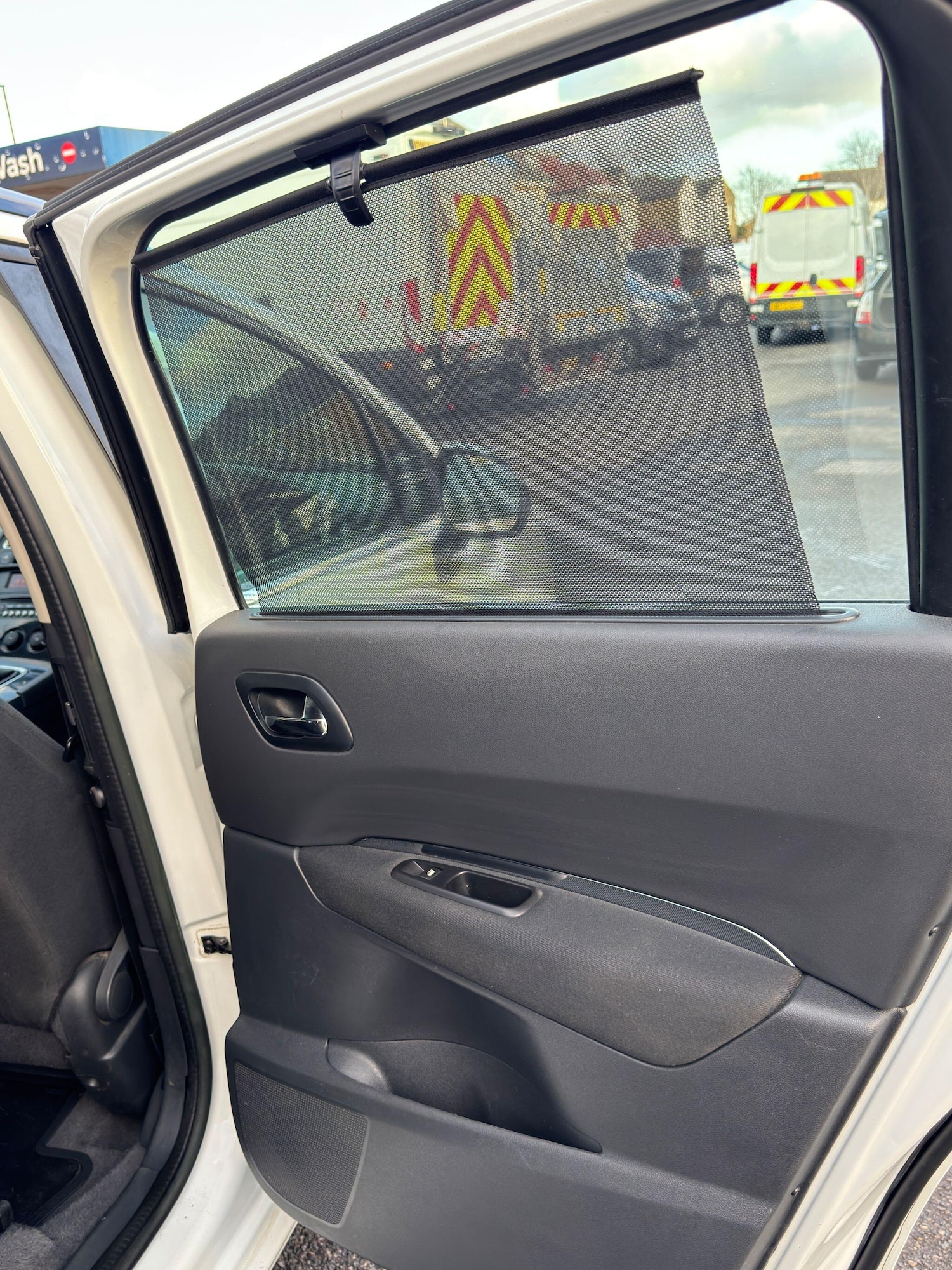 Used Peugeot 5008 2014 for sale - 76899639: Photo 27