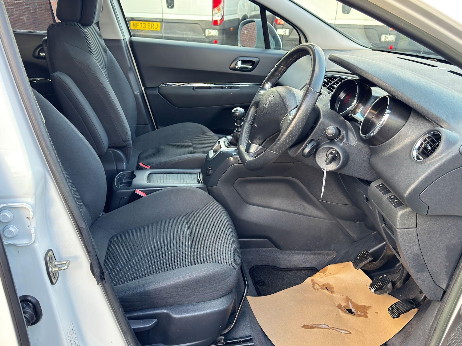 Used Peugeot 5008 2014 for sale - 76899639: Photo 9