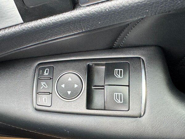 Used Mercedes-Benz C-Class 2013 for sale - 75665087: Photo 52