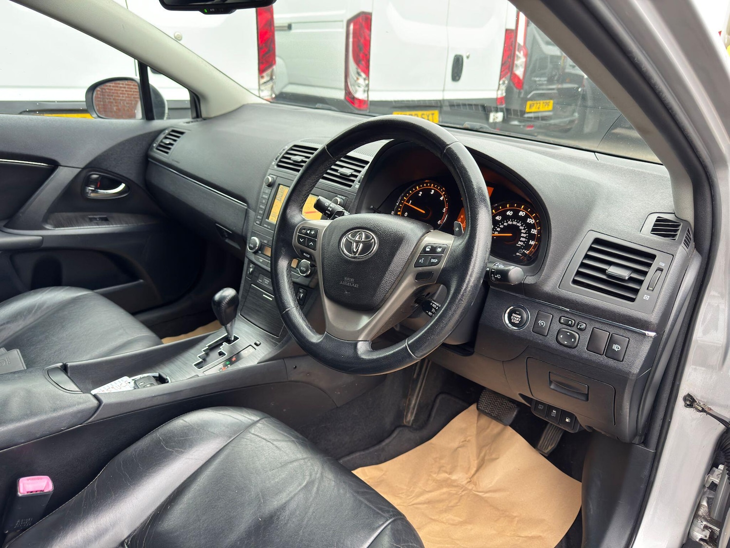 Used Toyota Avensis 2009 for sale - 77066910: Photo 12