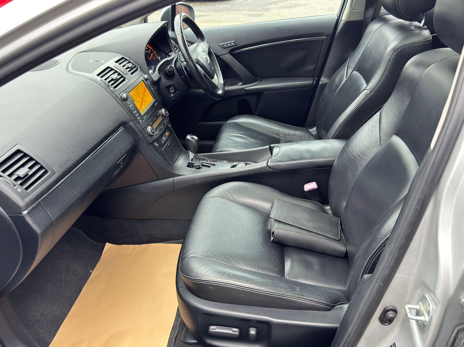 Used Toyota Avensis 2009 for sale - 77066910: Photo 16