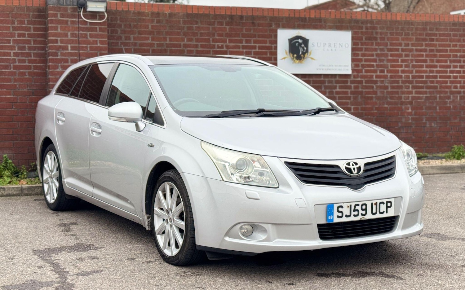 Used Toyota Avensis 2009 for sale - 77066910: Photo 2