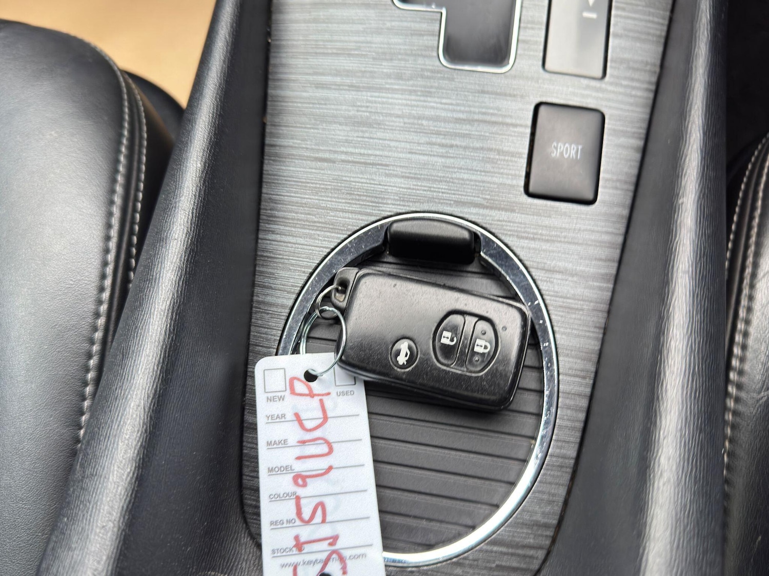 Used Toyota Avensis 2009 for sale - 77066910: Photo 24