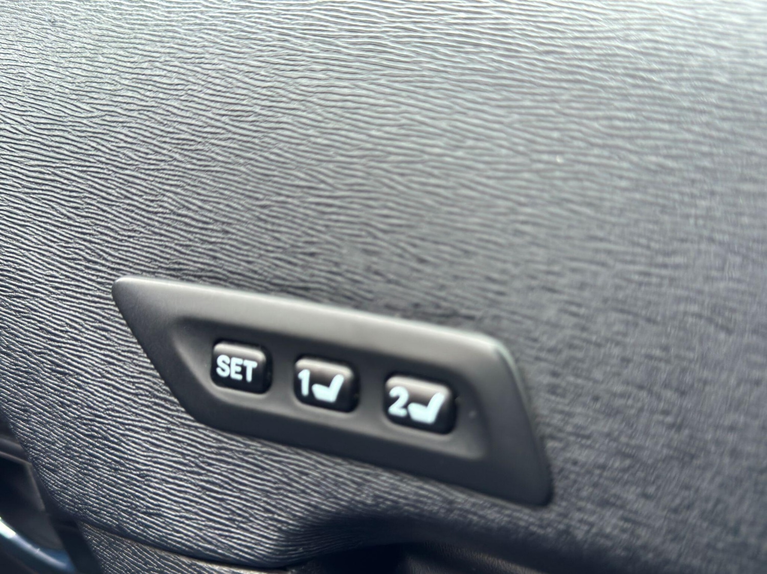 Used Toyota Avensis 2009 for sale - 77066910: Photo 28