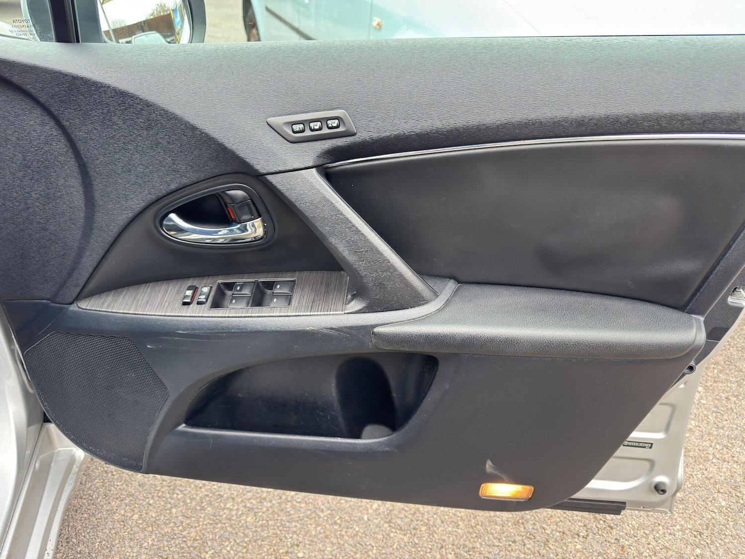 Used Toyota Avensis 2009 for sale - 77066910: Photo 36