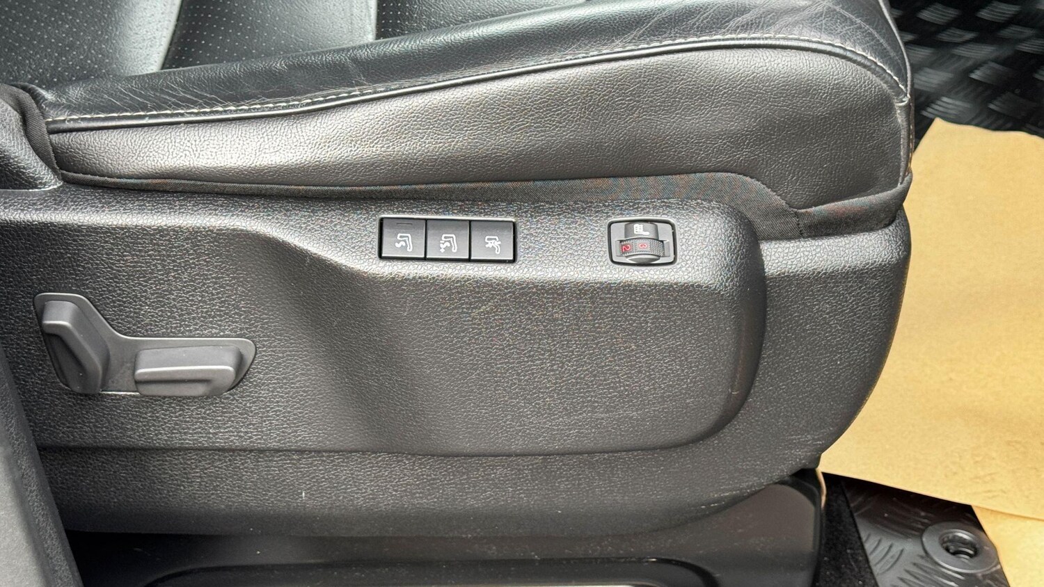 Used Peugeot Traveller 2017 for sale - 77345226: Photo 44