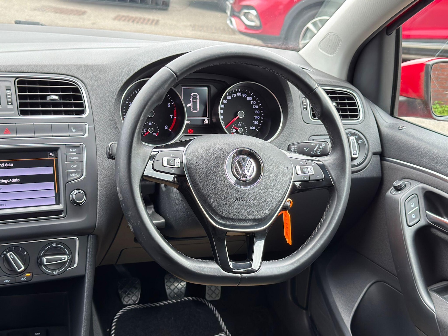 Used Volkswagen Polo 2015 for sale - 76484682: Photo 21