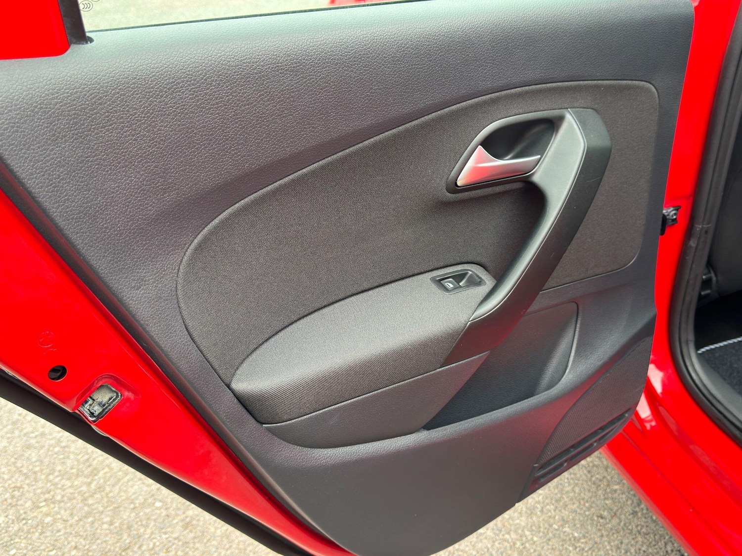 Used Volkswagen Polo 2015 for sale - 76484682: Photo 59