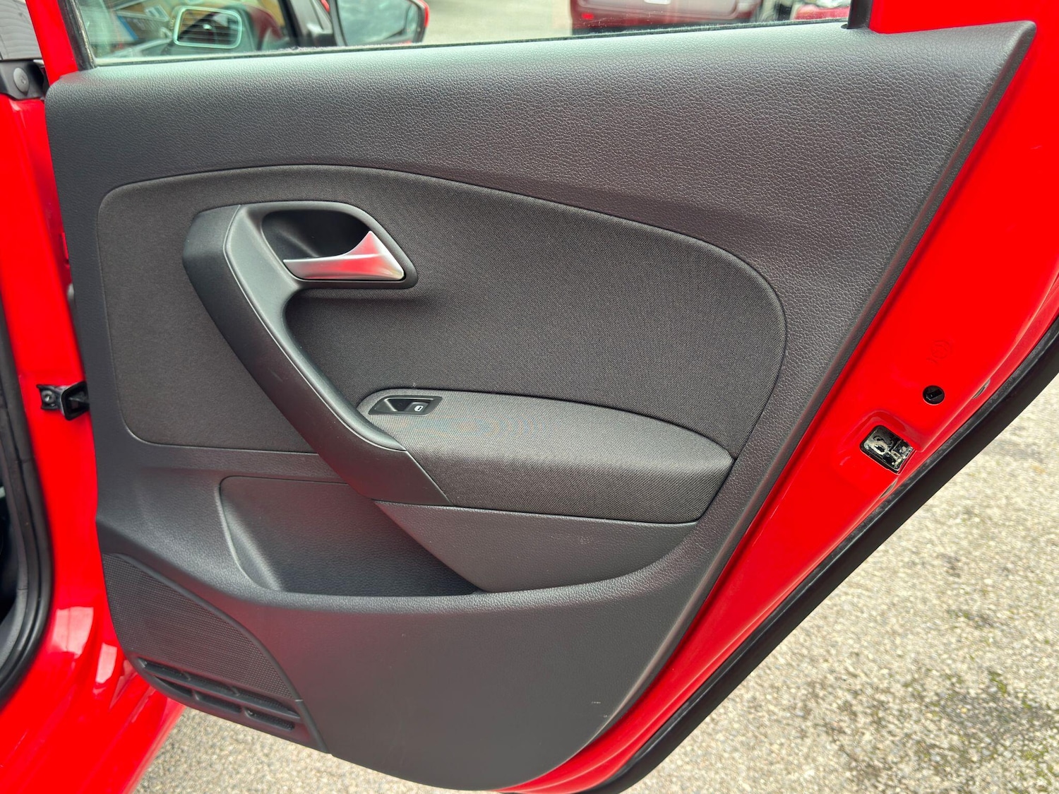 Used Volkswagen Polo 2015 for sale - 76484682: Photo 61