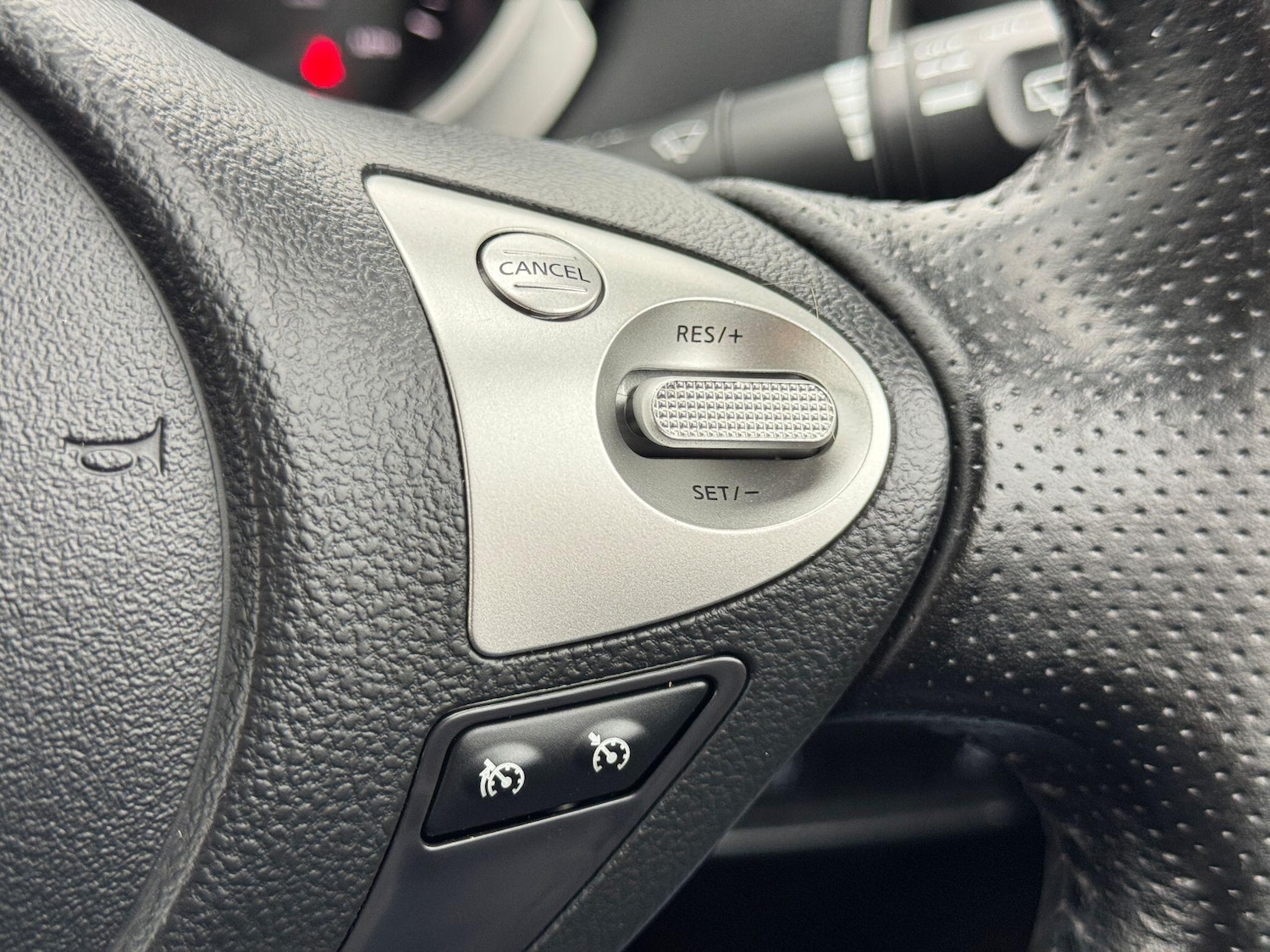 Used Nissan Juke 2017 for sale - 76408935: Photo 30