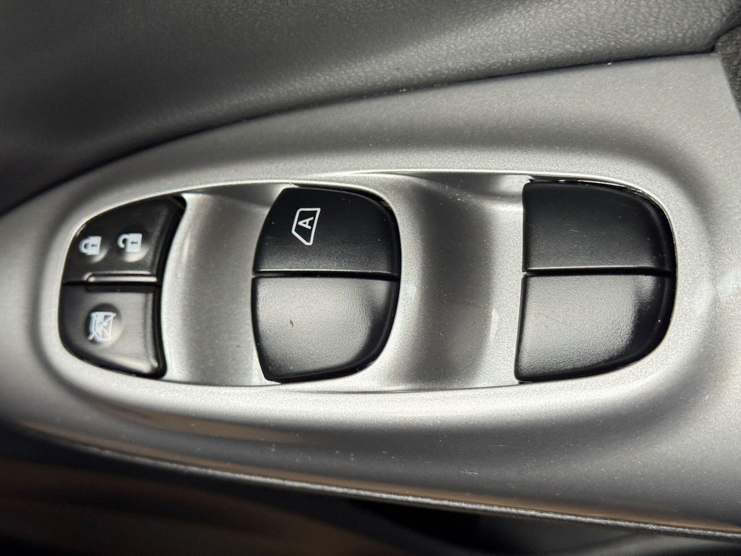 Used Nissan Juke 2017 for sale - 76408935: Photo 34