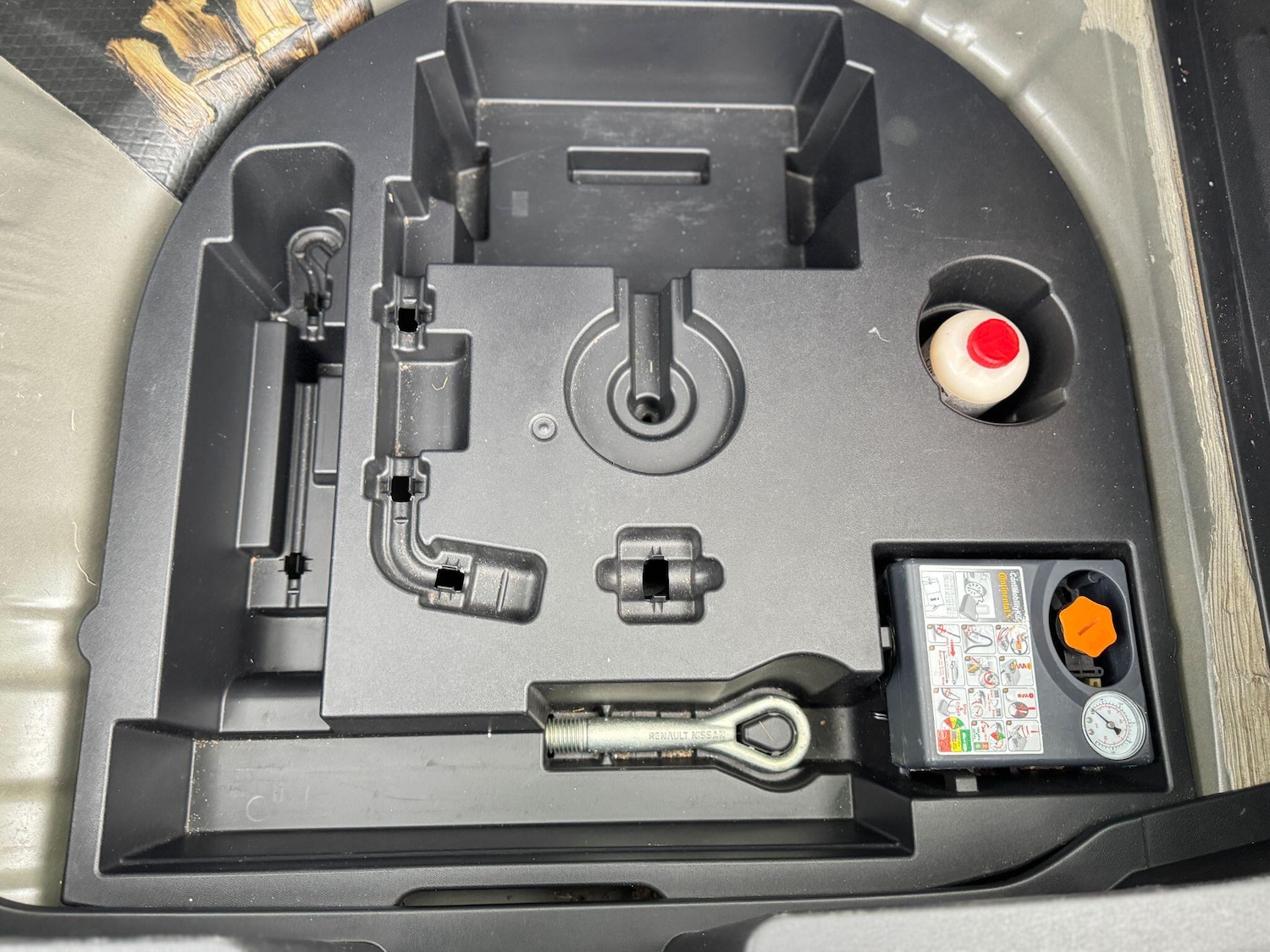 Used Nissan Juke 2017 for sale - 76408935: Photo 37