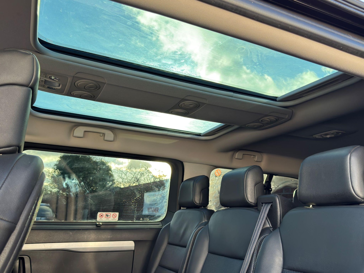 Used Peugeot Traveller 2020 for sale - 76667521: Photo 28