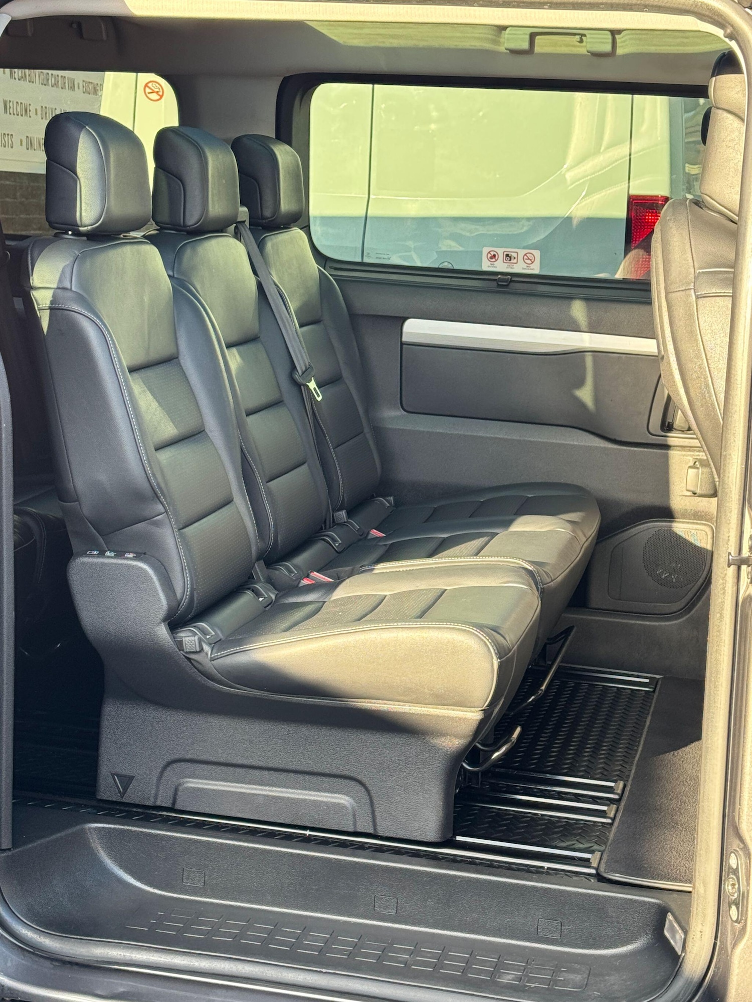 Used Peugeot Traveller 2020 for sale - 76667521: Photo 31