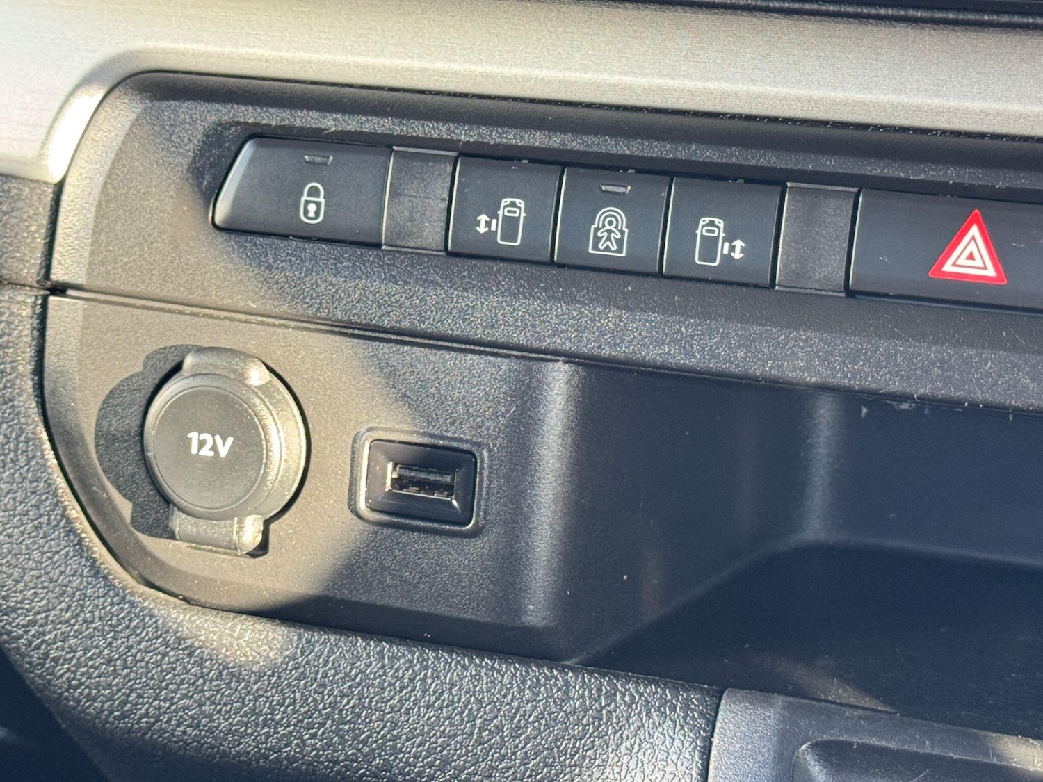 Used Peugeot Traveller 2020 for sale - 76667521: Photo 39