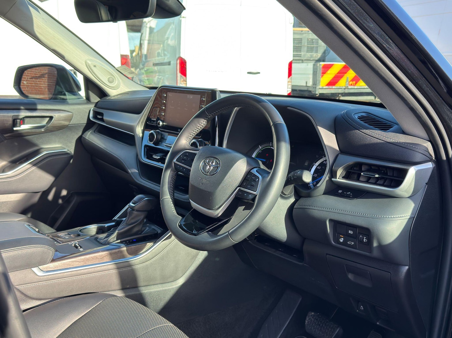 Used Toyota Highlander 2022 for sale - 76572678: Photo 23