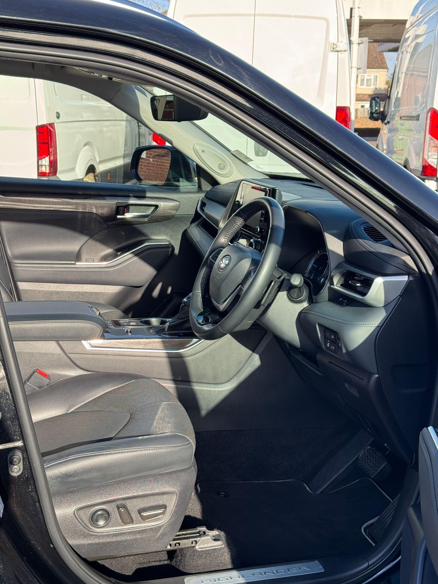 Used Toyota Highlander 2022 for sale - 76572678: Photo 24