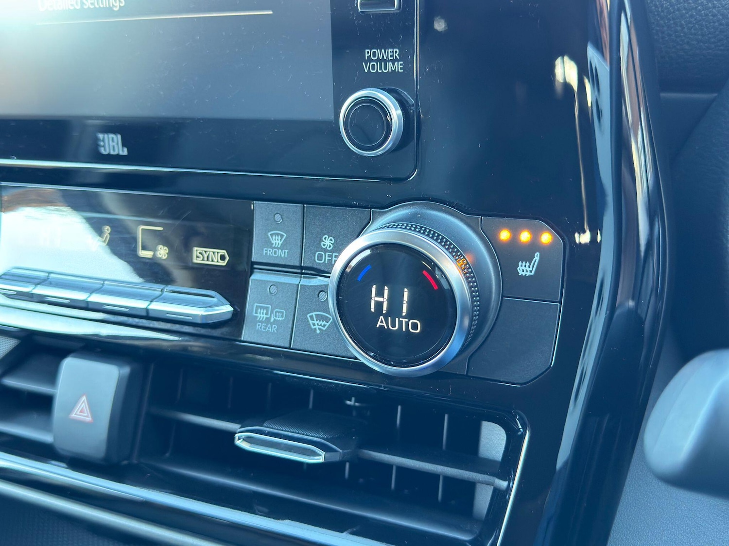 Used Toyota Highlander 2022 for sale - 76572678: Photo 61