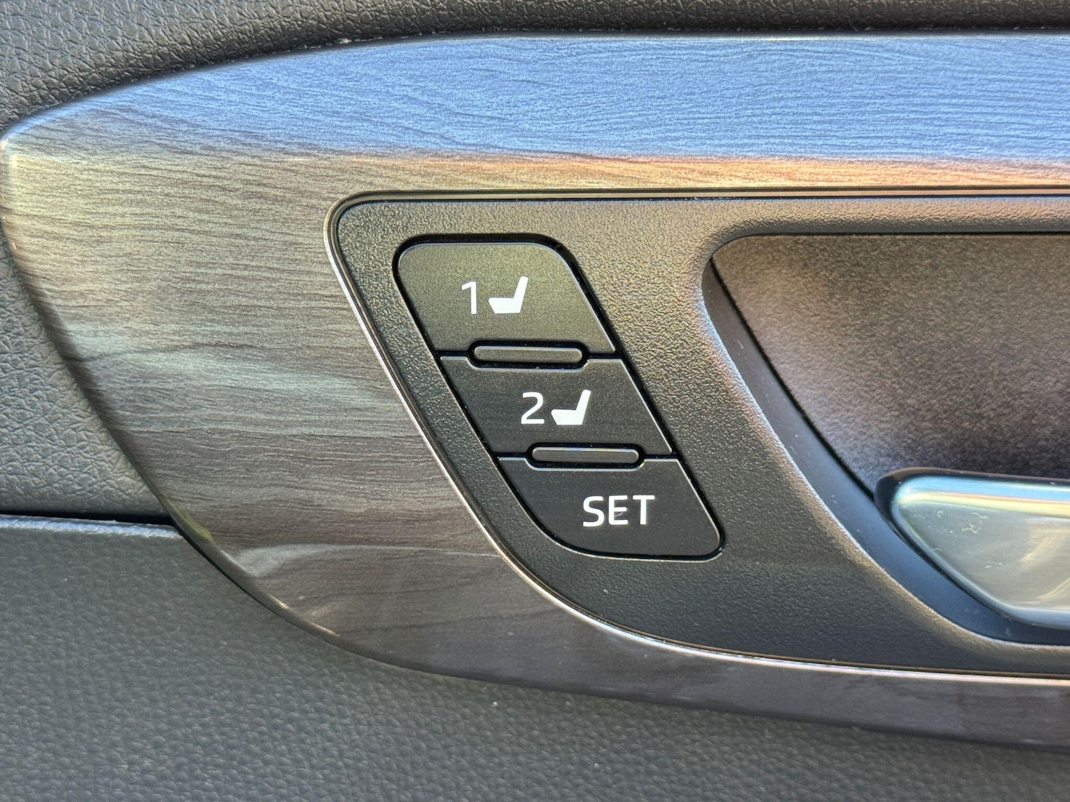 Used Toyota Highlander 2022 for sale - 76572678: Photo 77