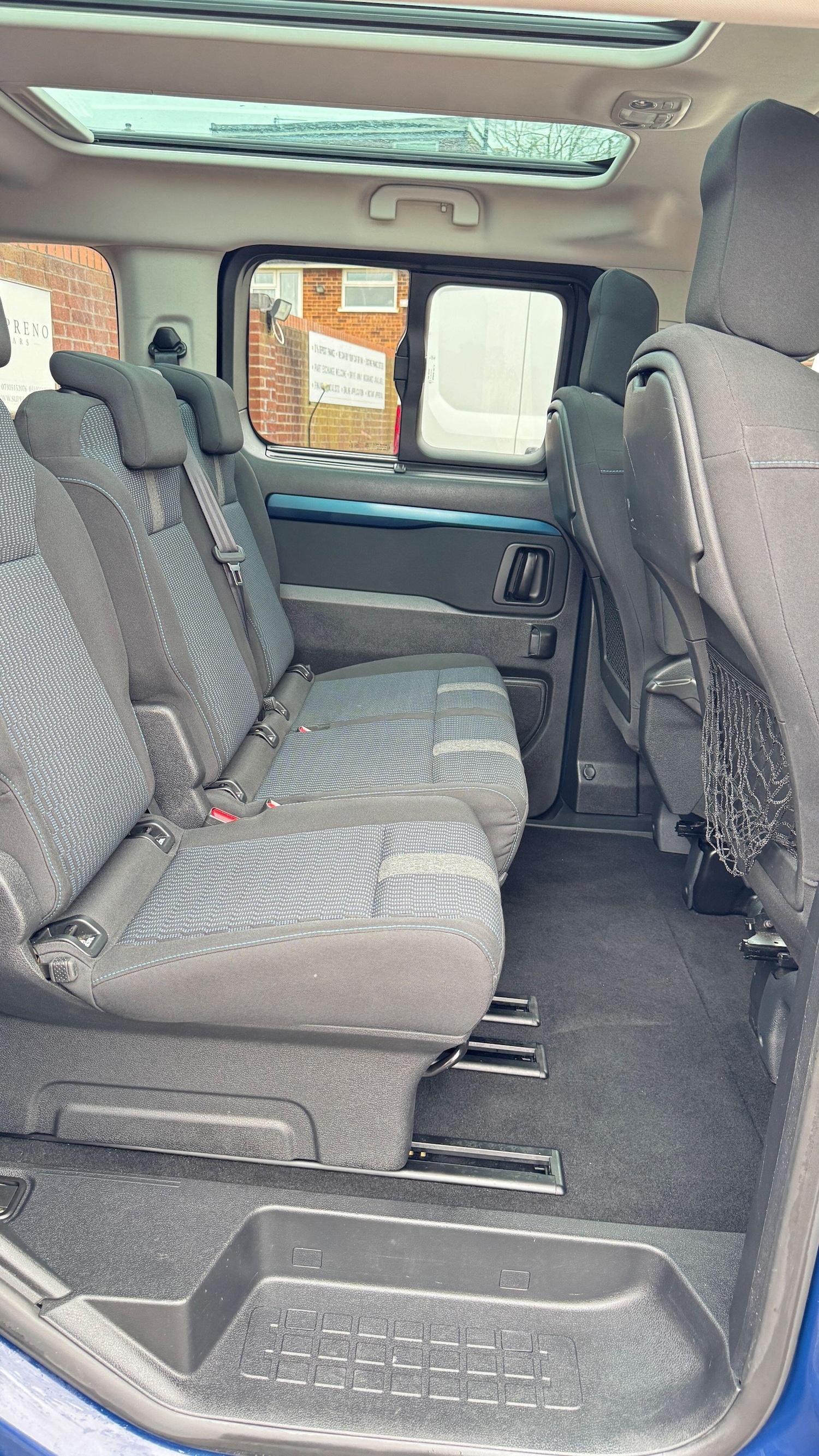 Used Peugeot Traveller for sale - 78127945: Photo 24