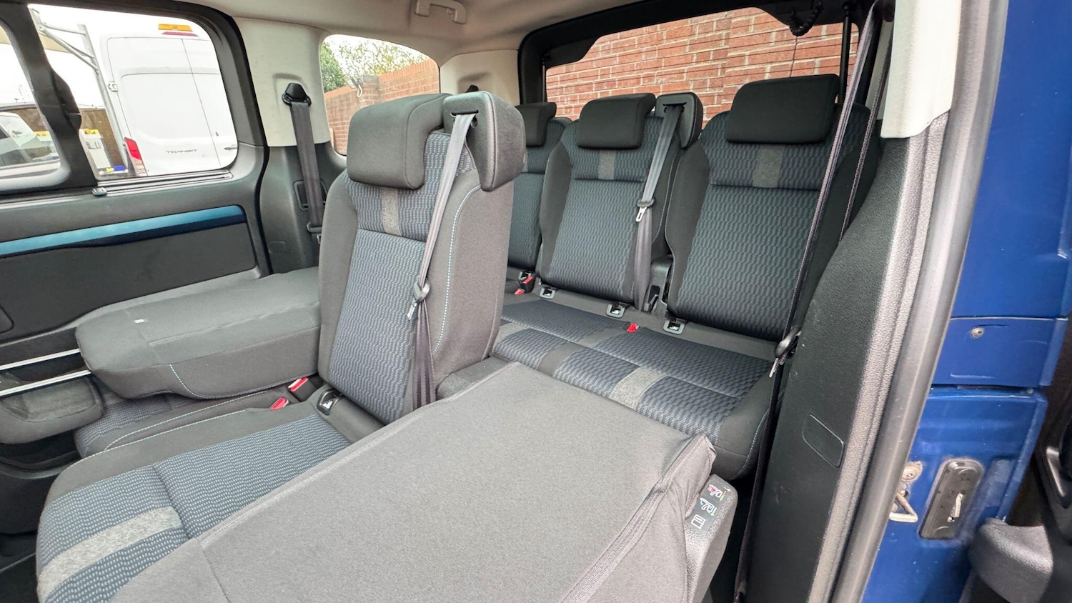 Used Peugeot Traveller for sale - 78127945: Photo 27