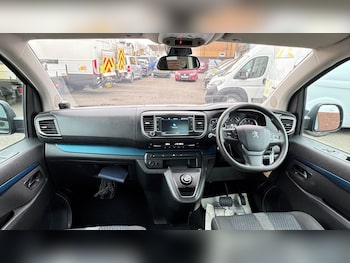 Used Peugeot Traveller 2018 for sale - 78127945: Photo