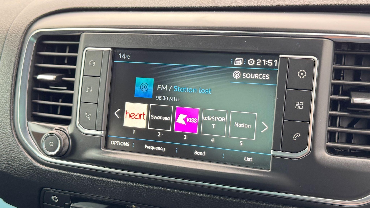 Used Peugeot Traveller for sale - 78127945: Photo 36