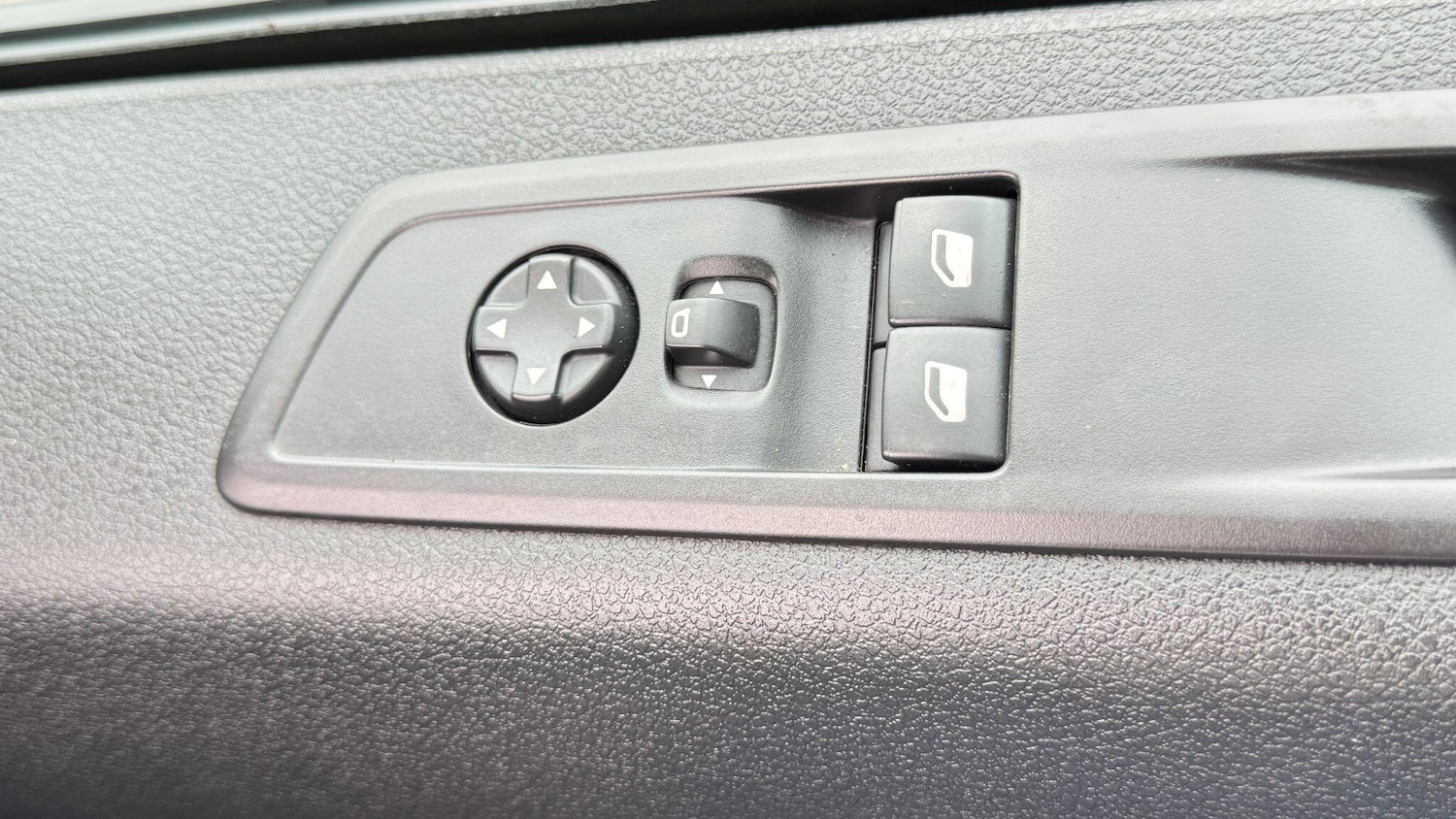 Used Peugeot Traveller for sale - 78127945: Photo 49