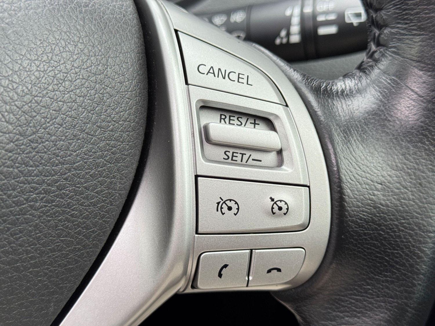 Used Nissan X-Trail 2017 for sale - 76260180: Photo 42